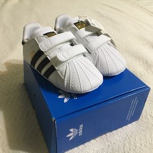 Soft-bottom baby Adidas sneakers